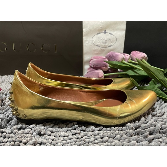 Alexander McQueen Shoes - Alexander McQueen Metallic Gold Studded Flats